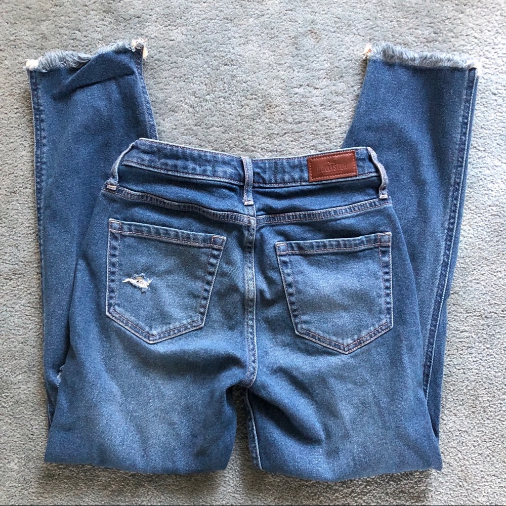 Hollister High-Rise Mom Jeans Vintage Stretch